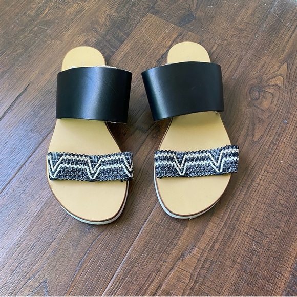 Charles David GIA White/Black Leather Woven Sandal Made in Italy SZ 36/6 - Picture 3 of 8